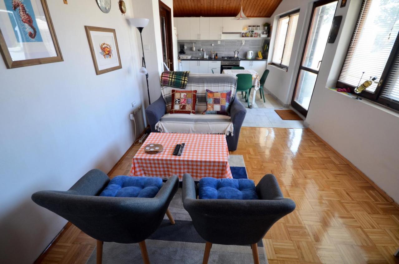 Blue Sky Apartment Primosten Exterior photo