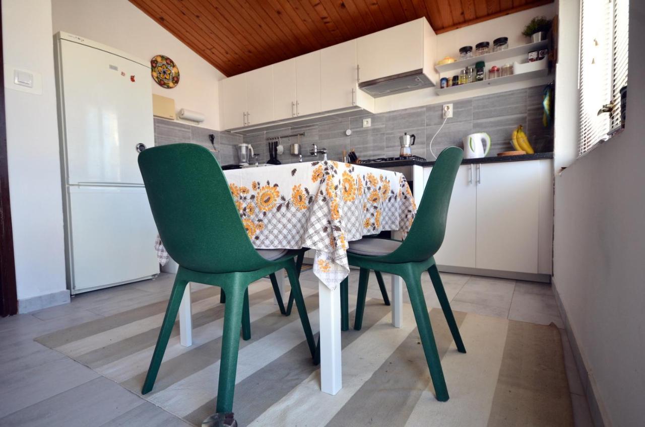 Blue Sky Apartment Primosten Exterior photo