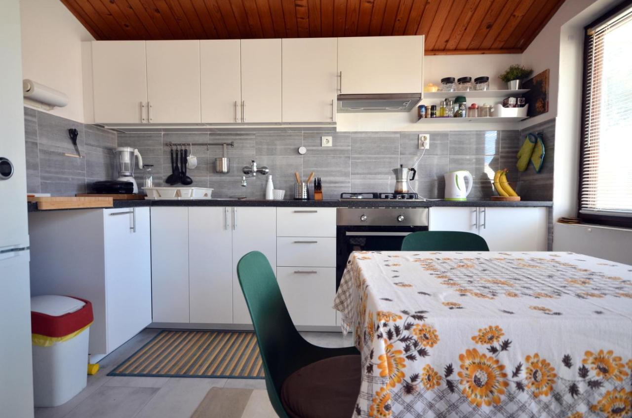 Blue Sky Apartment Primosten Exterior photo